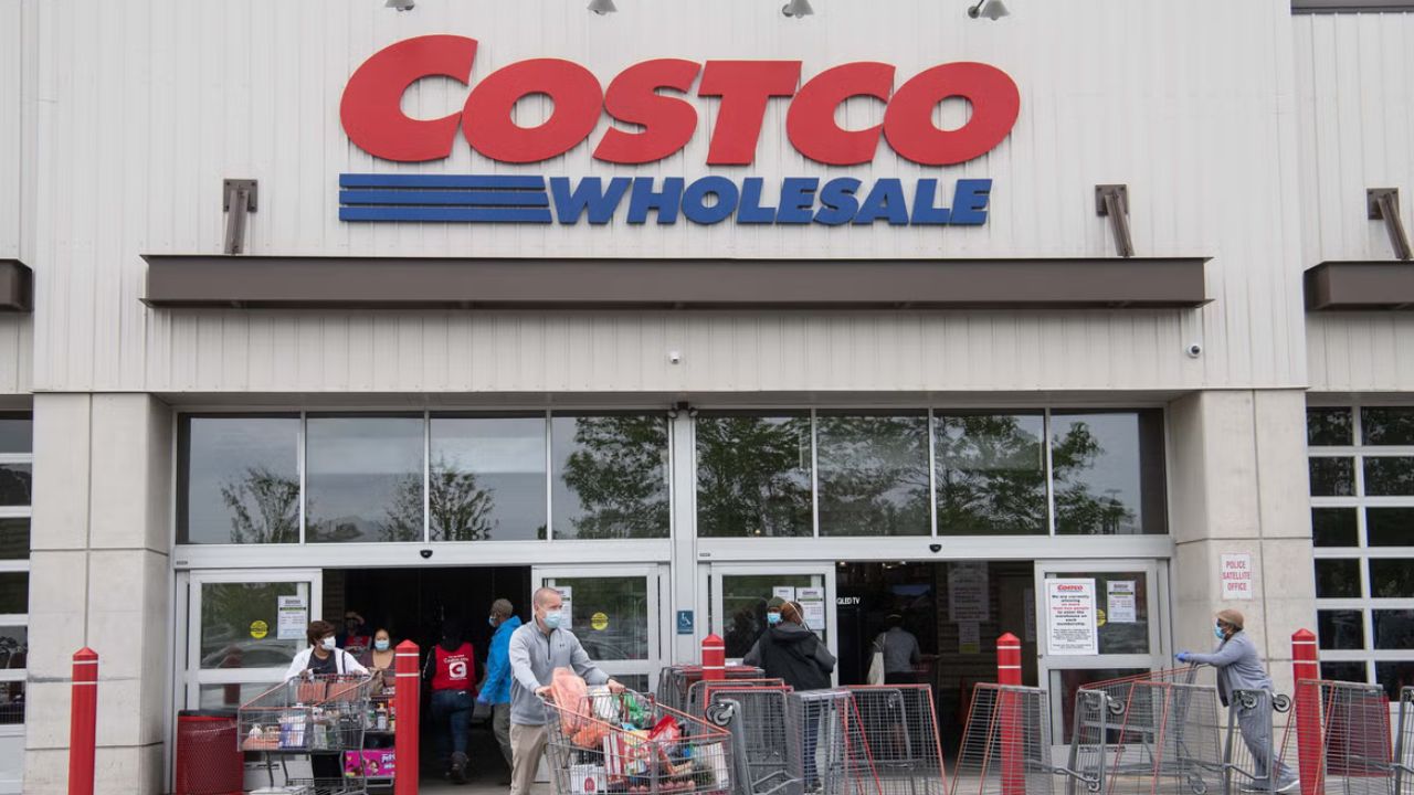 Costco Customers Urged to Act Immediately After Dangerous Invasive Pest Found on Plants Sold Across California