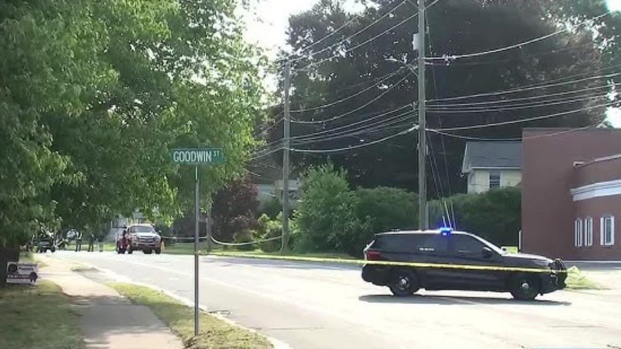 3-Year-Old Girl Dies After Wandering Alone Before Being Struck by Vehicle in Connecticut