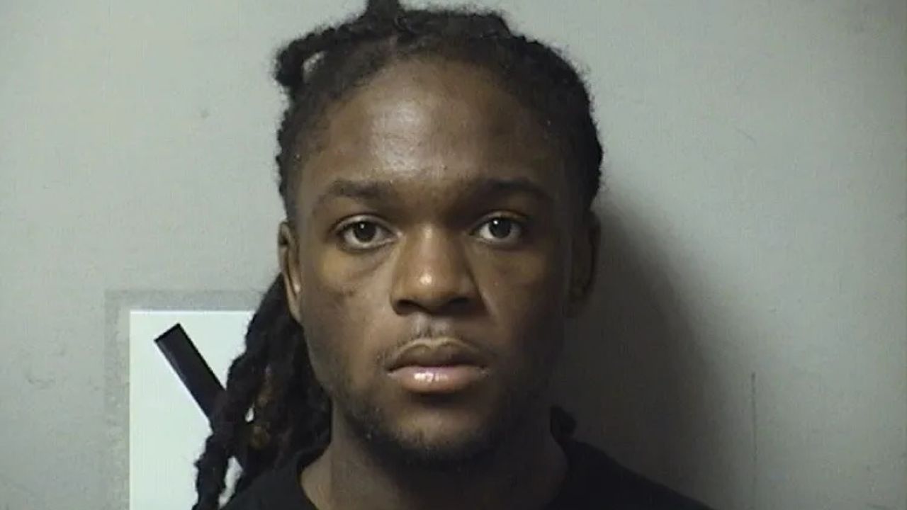 Amazon Worker Accused of Killing Co-Worker in Illinois Warehouse Parking Garage