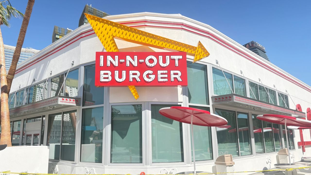 Las Vegas Just Got a New In-N-Out Flagship, and It Could Become One of the Chain’s Busiest Ever