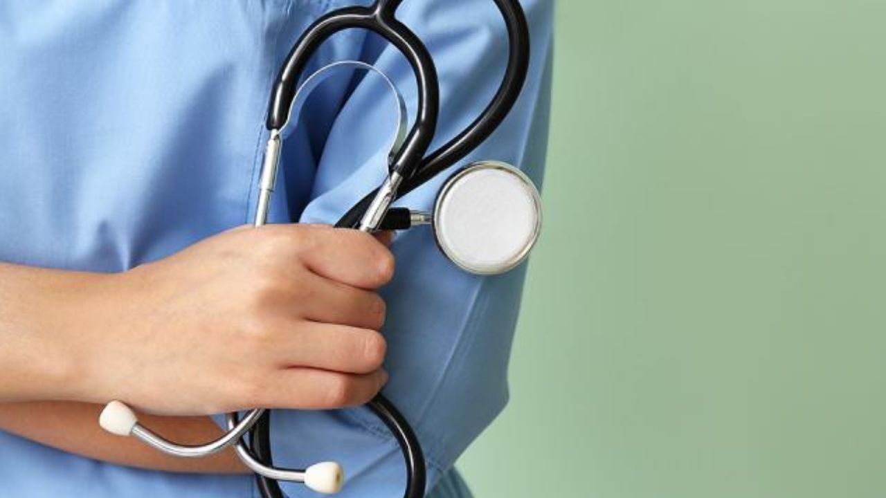 California Nurse Accused of Stealing Over $100K From Elderly Patients Now Faces 77 Felony Charges