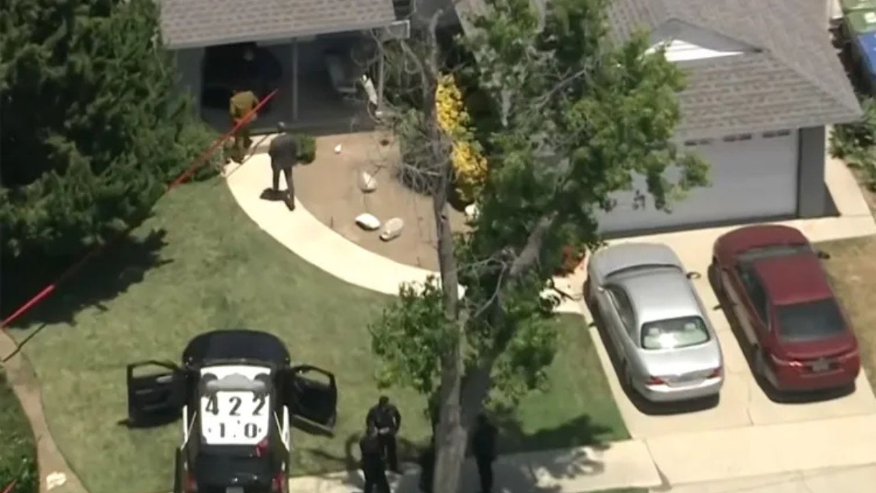 Man Accused of Fatally Stabbing Mom’s Elderly Boyfriend Before Confessing to Responding Officers