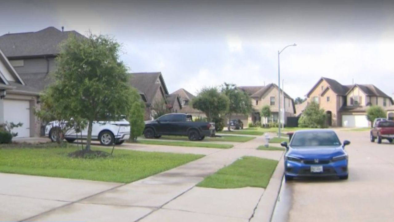 Texas Mom Accused of Leaving Disabled 8-Year-Old Alone for Days With Only Birthday Cake to Eat